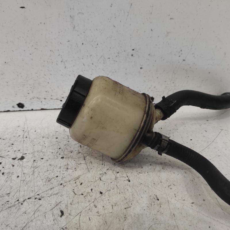 power steering reservoir
