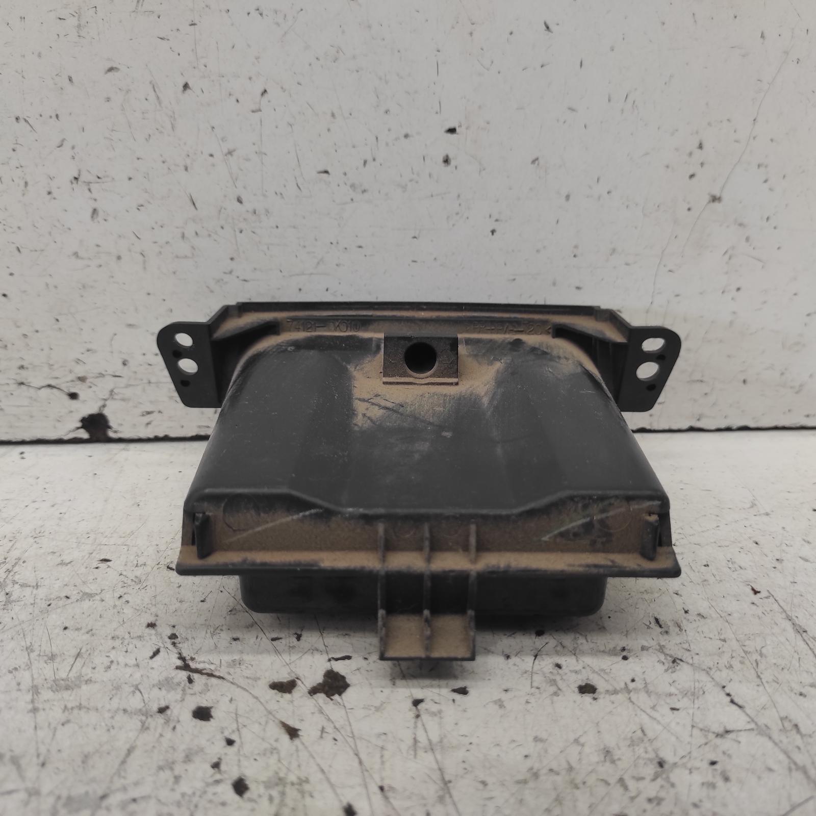 Hilux Ashtray 2005-2015 dash mounted,black,03/05-08/15 00021537 #658631