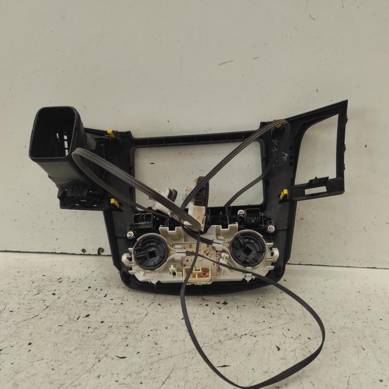 heater/aircon controls