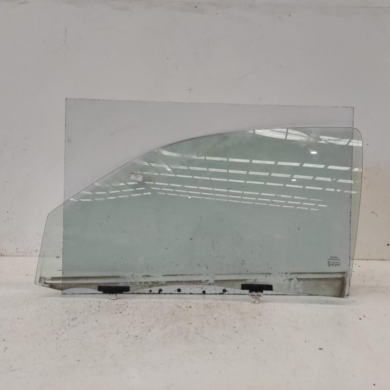 รถ ซ้าย ด้านหน้า ประตู หน้าต่าง