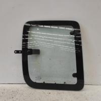 side glass rear right