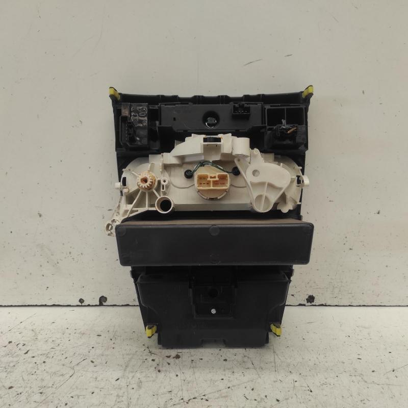 heater/aircon controls