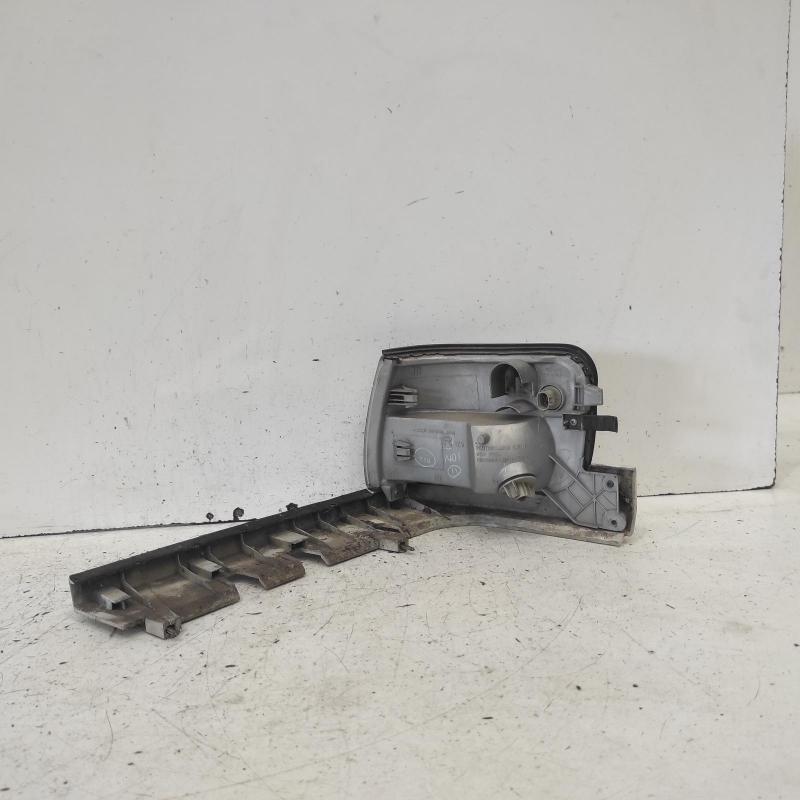 indicator/fog/side right