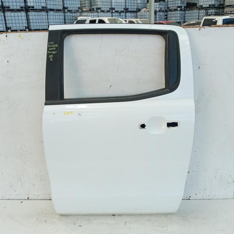 door/sliding rear left