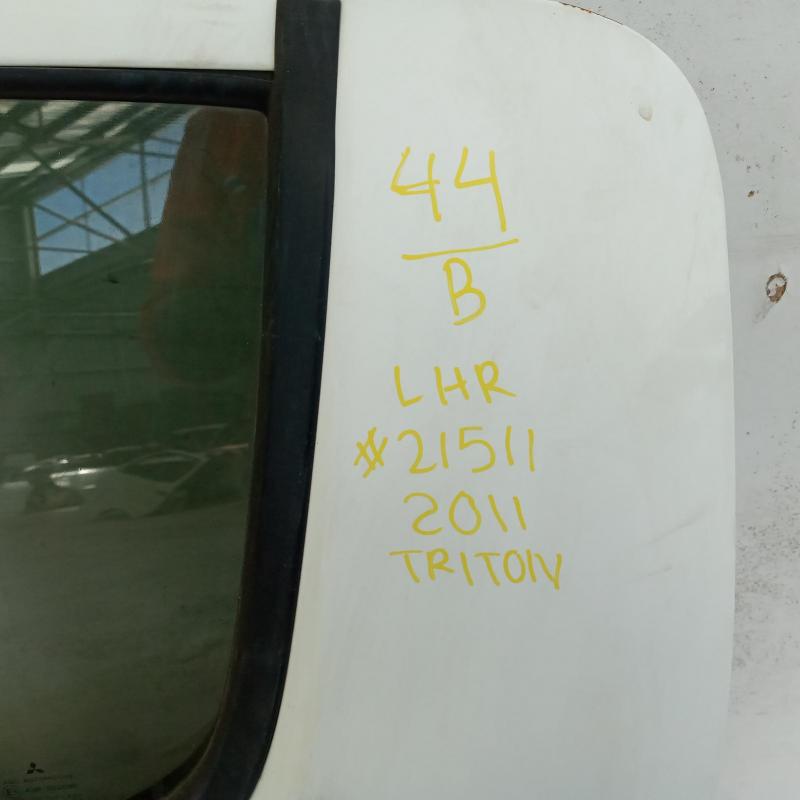 door/sliding rear left