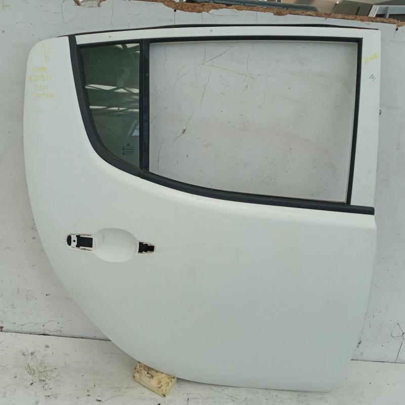 door/sliding rear right