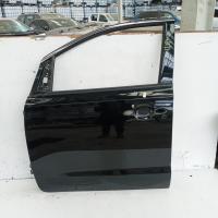 ประตูหน้าบ้านด้านซ้าย