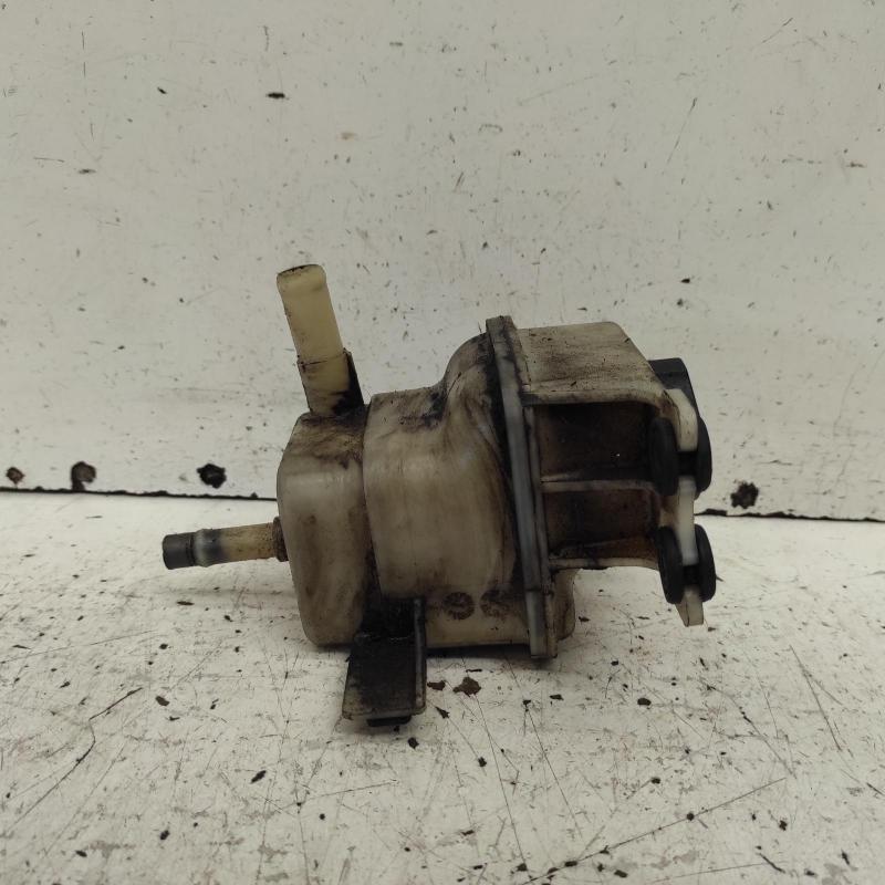 power steering reservoir