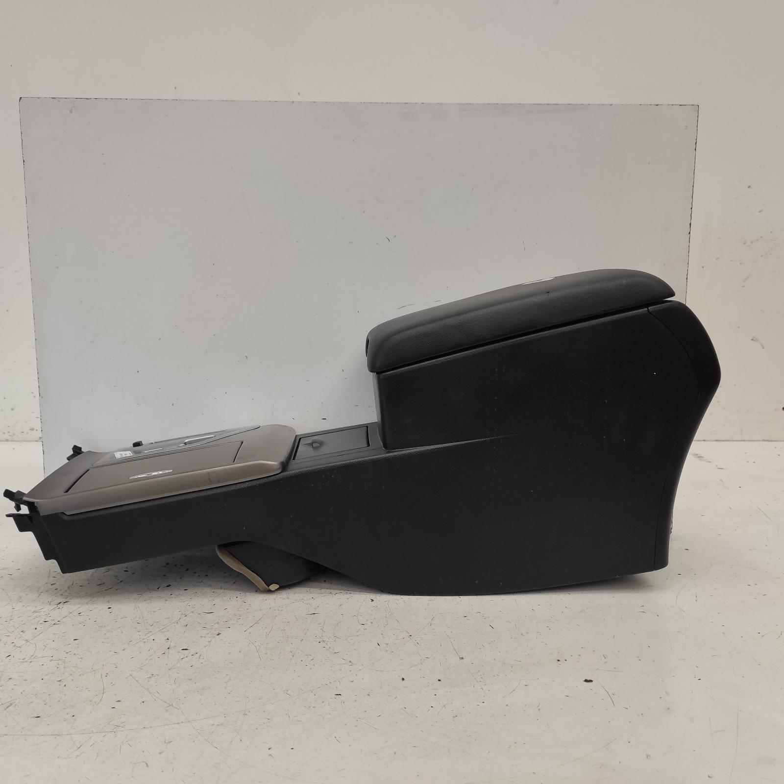 Aurion Console 2012-2017 gsv50r,02/12-08/17 00021621 #660583