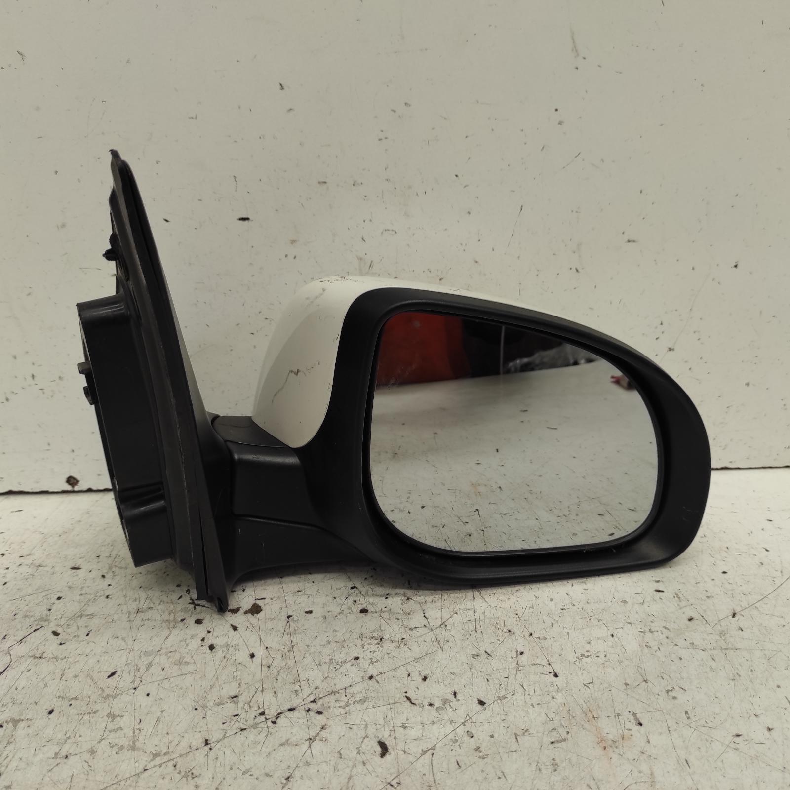 I20 Door Mirror Right 2012-2015 pb,power folding,w/ flasher type,03/12-12/15 partwh #660574