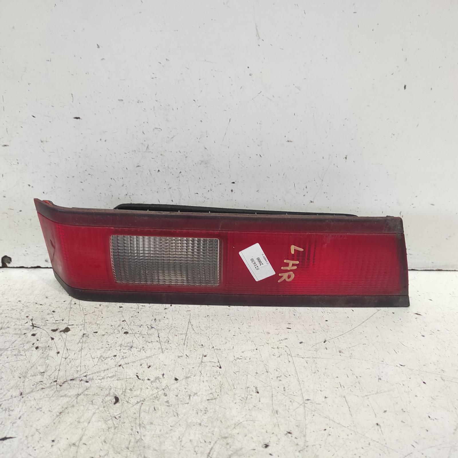 Camry Rear Garnish 1997-2000 bootlid lamp,lh side,sk20,07/97-09/00 00021630 #661432