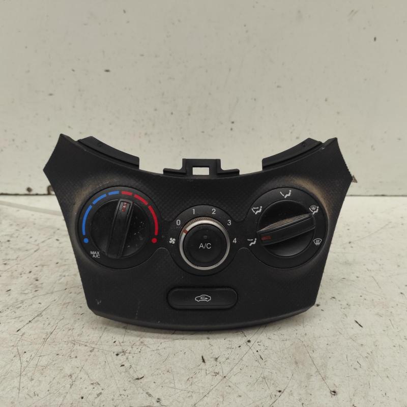 heater/aircon controls