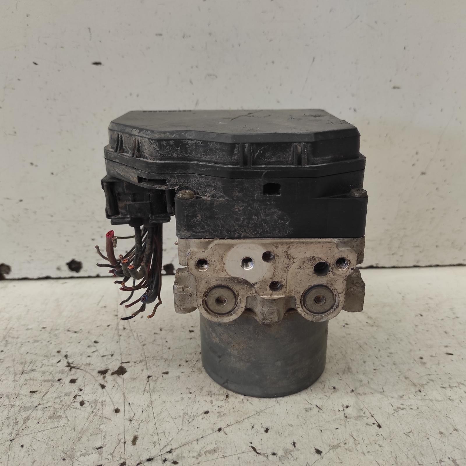 Triton Abs Pump/modulator 2009-2015 mn,p/n 4670a609,08/09-04/15 00021595 #662379