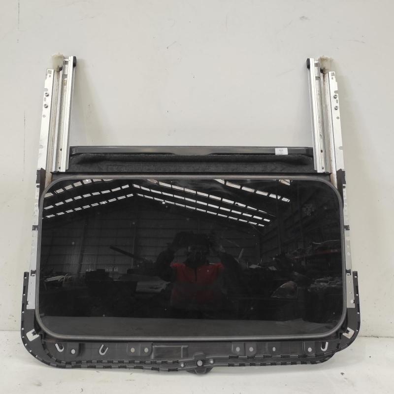 roof glass/sunroof