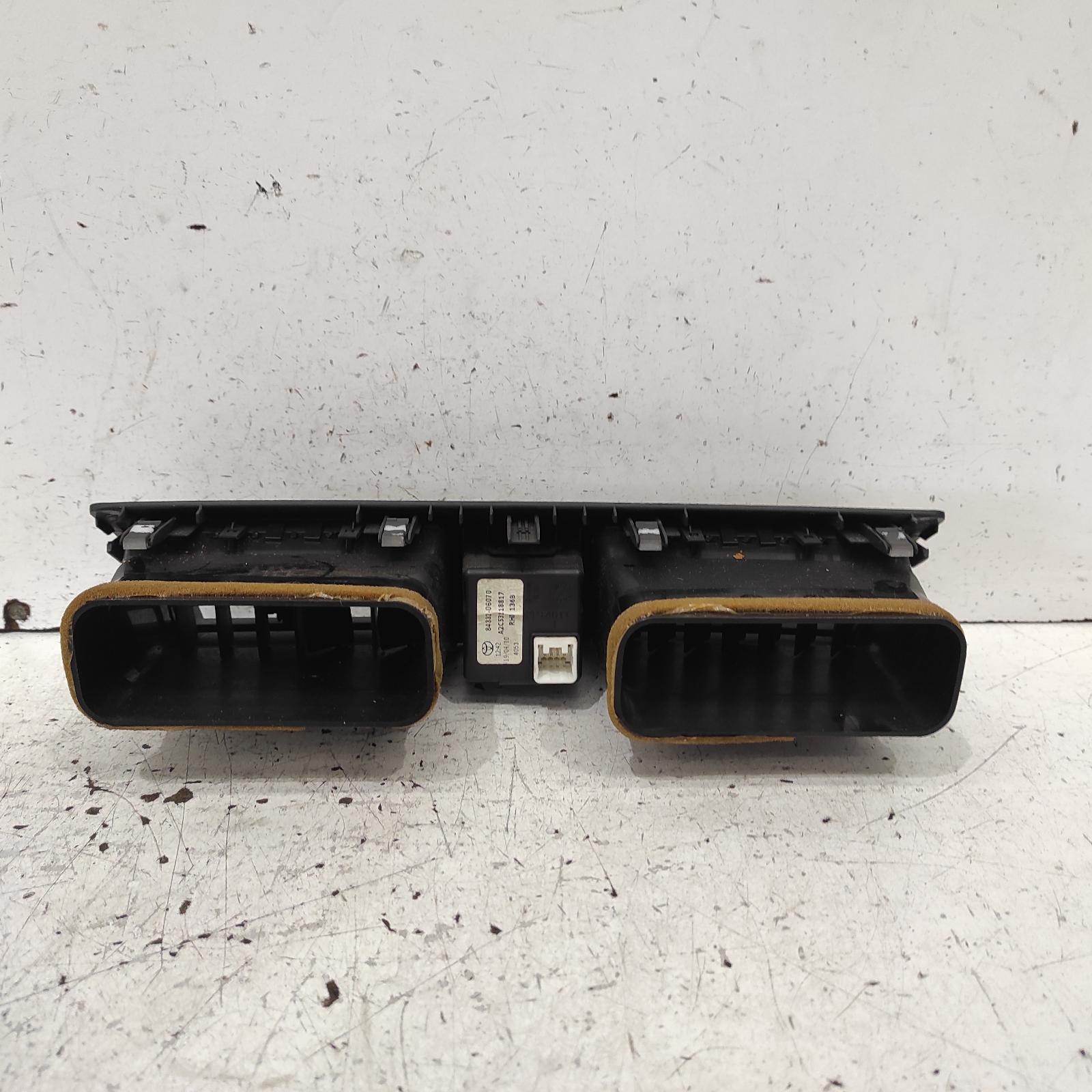 Camry Miscellaneous Switch Relay 2006-2012 xv40,hazard light switch,06/06-02/12 00020538 #662812