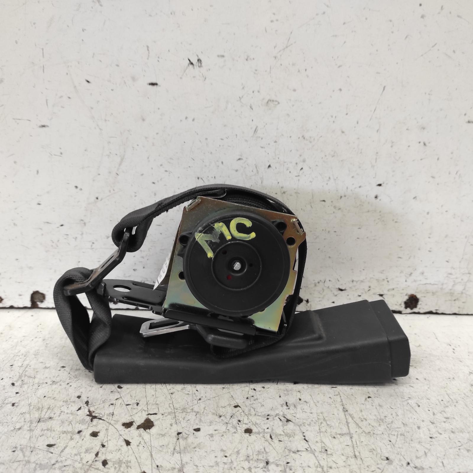 Camry Seat Belt Stalk 2006-2011 centre rear,seat belt only,acv40,06/06-11/11 00020538 #662830