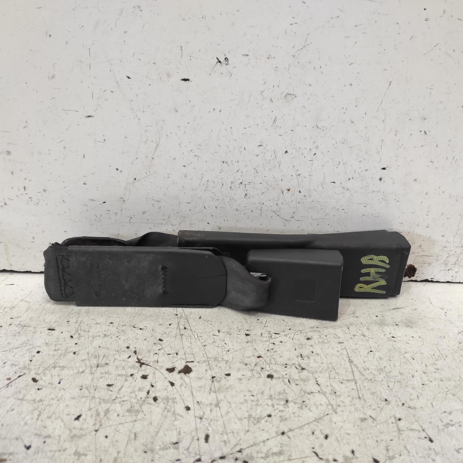 Camry Seat Belt Stalk 2006-2011 centre rear,seat belt stalk,w/ rh rear seat belt stalk,acv40,06/06-11/11 00020538 #662832