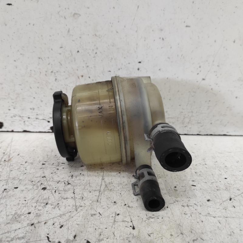 power steering reservoir
