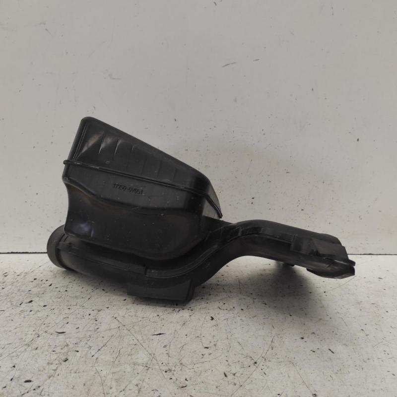 air cleaner duct/hose