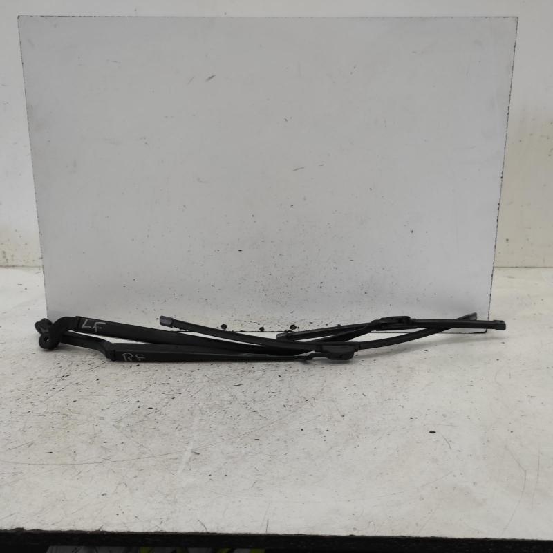 wiper arm