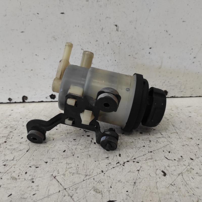 power steering reservoir