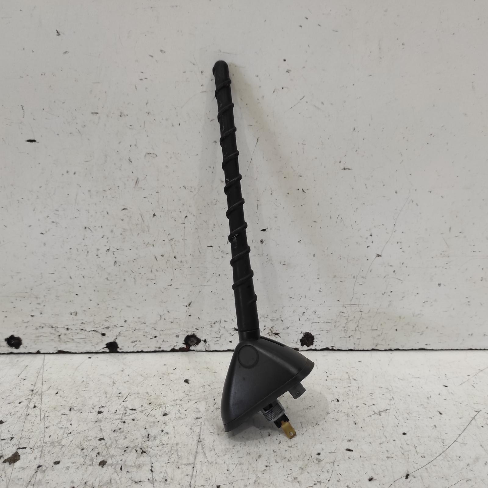 I30 Antenna 2007-2012 fd,09/07-04/12 00020994 #663856
