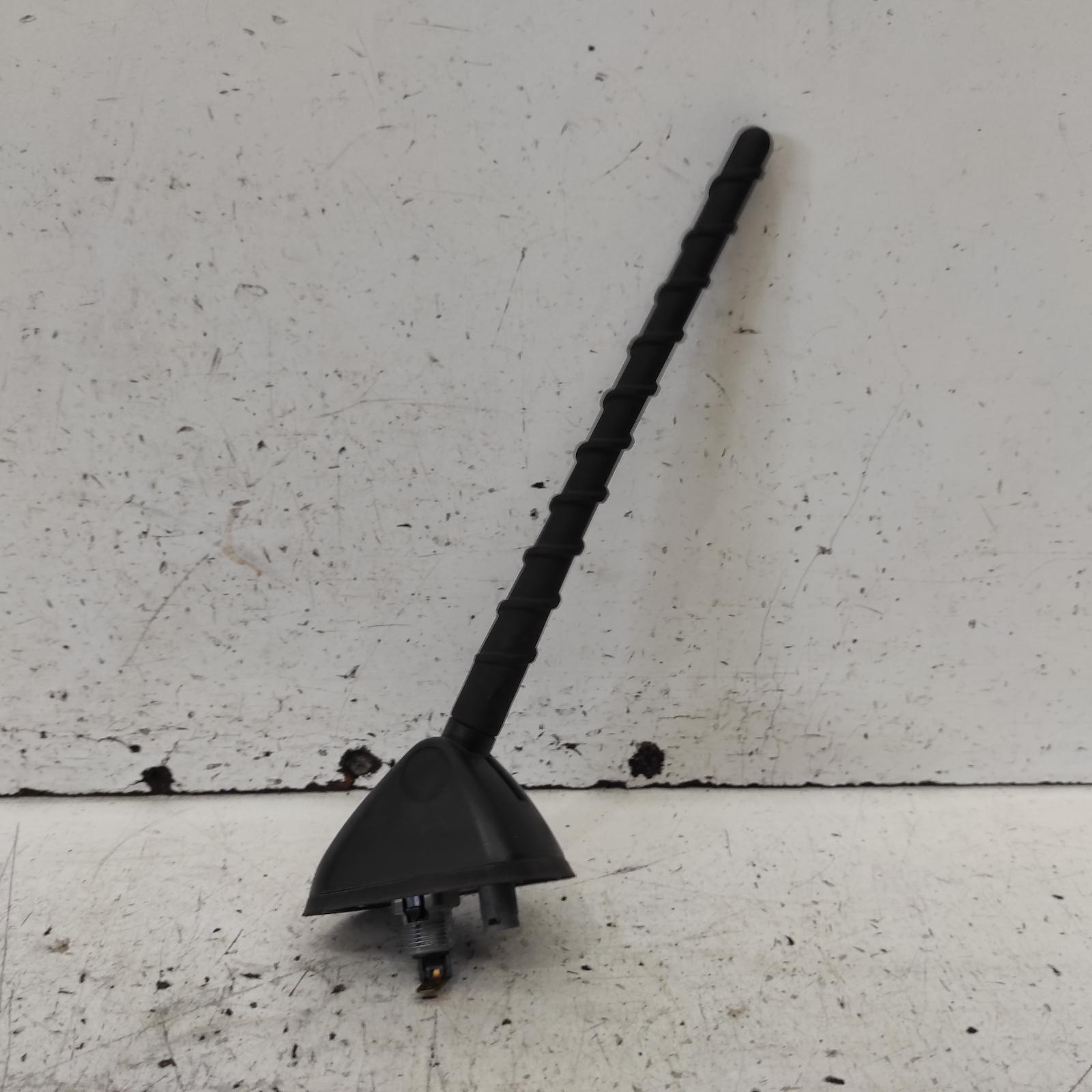 I30 Antenna 2007-2012 fd,09/07-04/12 00021180 #664279