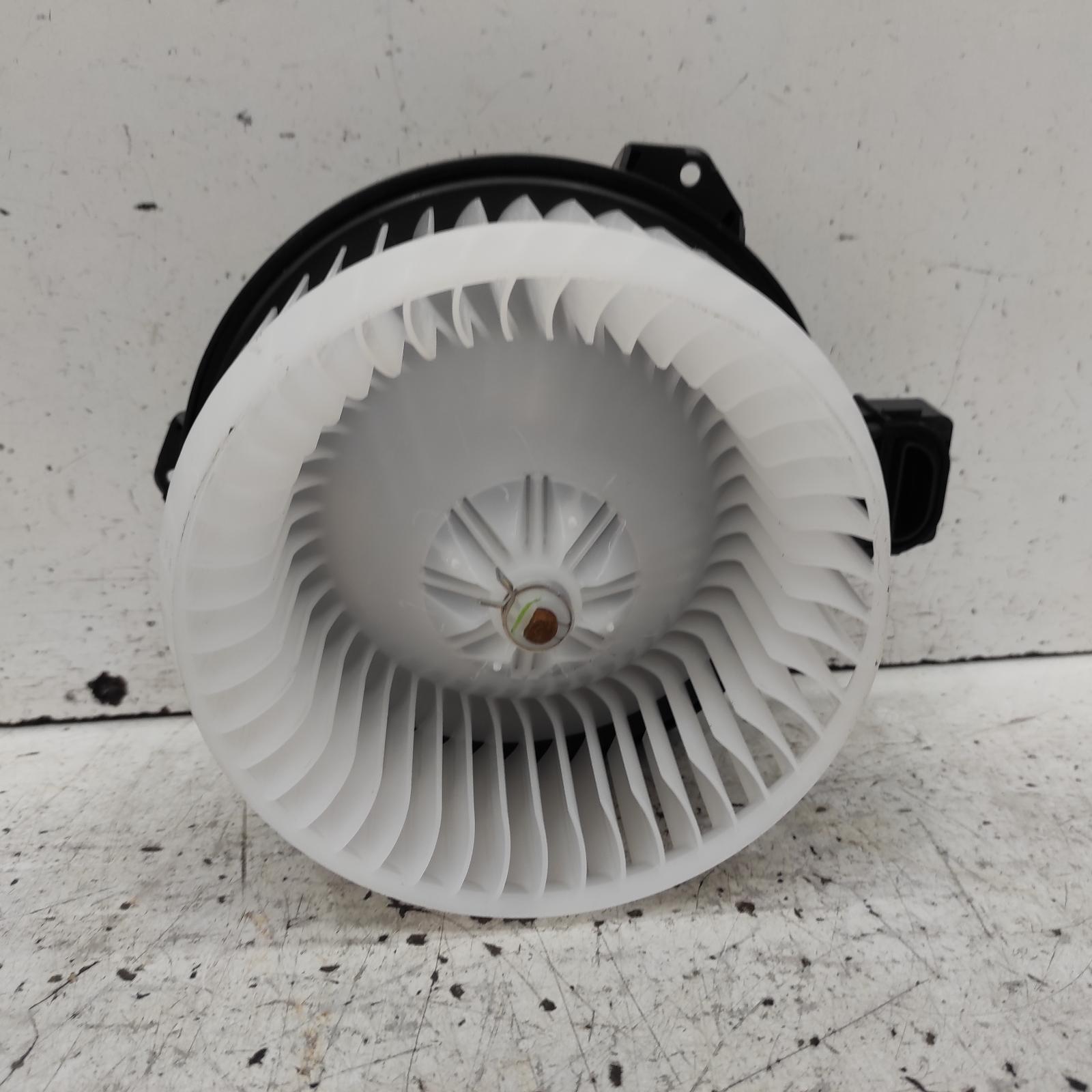 Prado Heater Fan/motor 2003-2009 front,climate control type,120 series,02/03-10/09 00021666 #664647