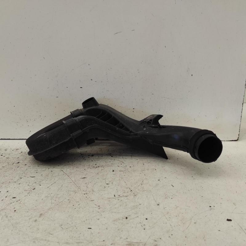 air cleaner duct/hose