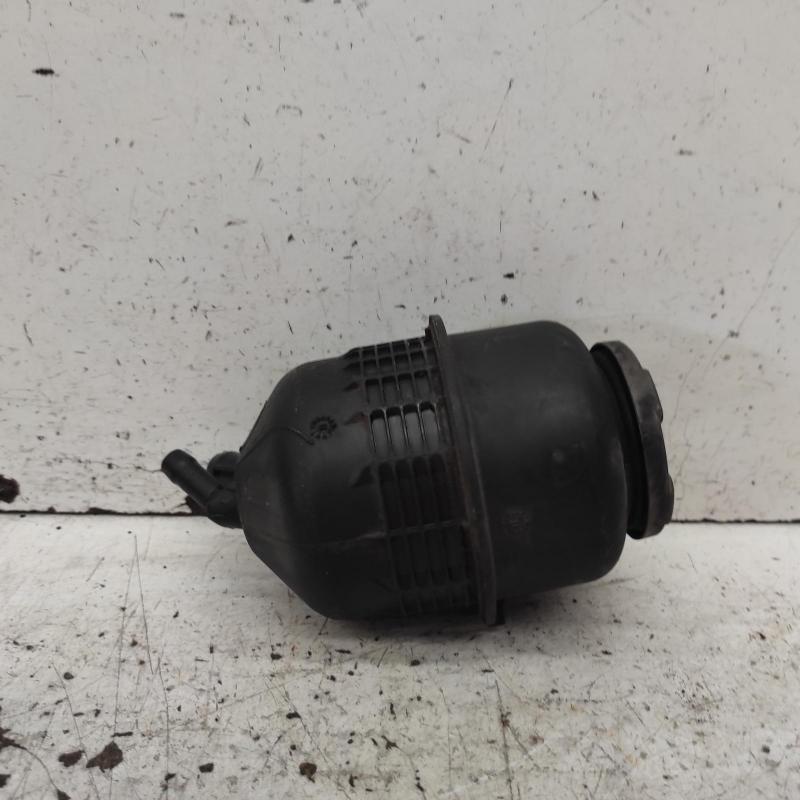 power steering reservoir