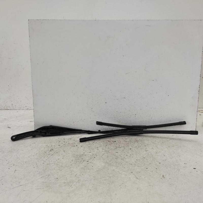 wiper arm