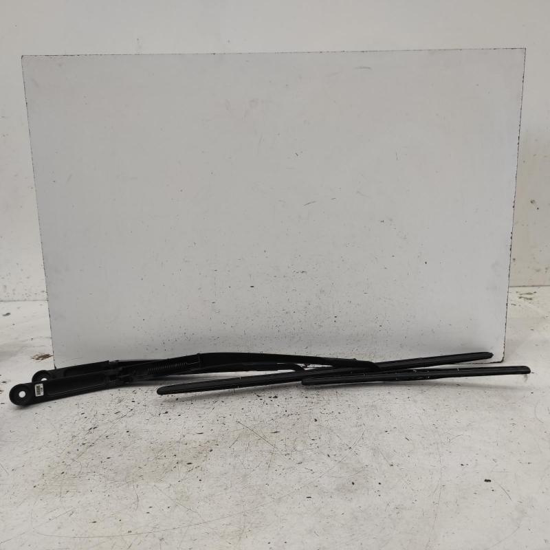 wiper arm