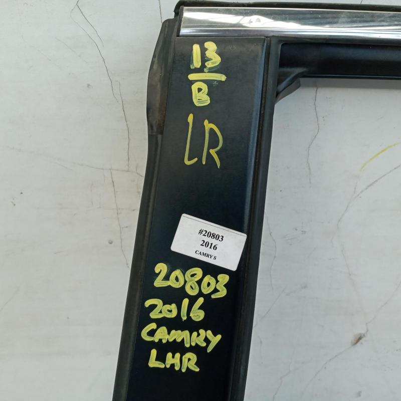 door/sliding rear left