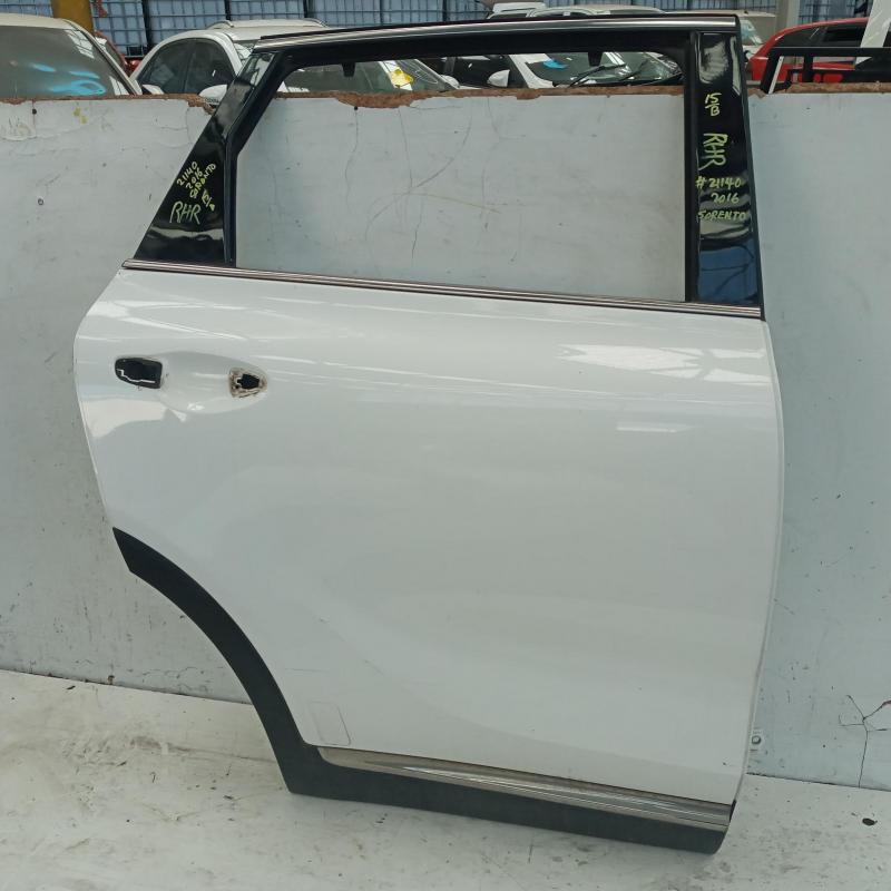 door/sliding rear right