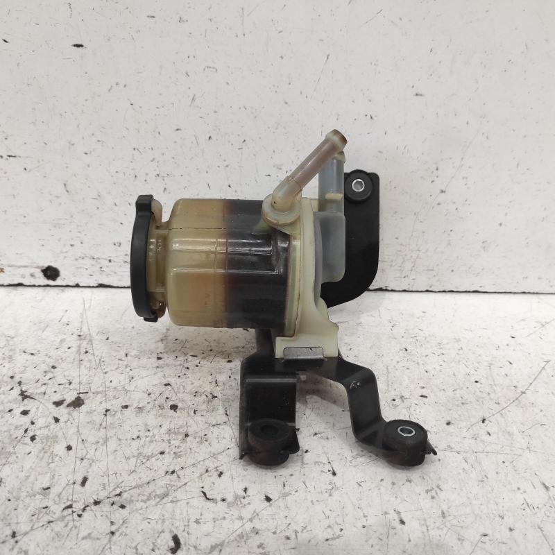 power steering reservoir