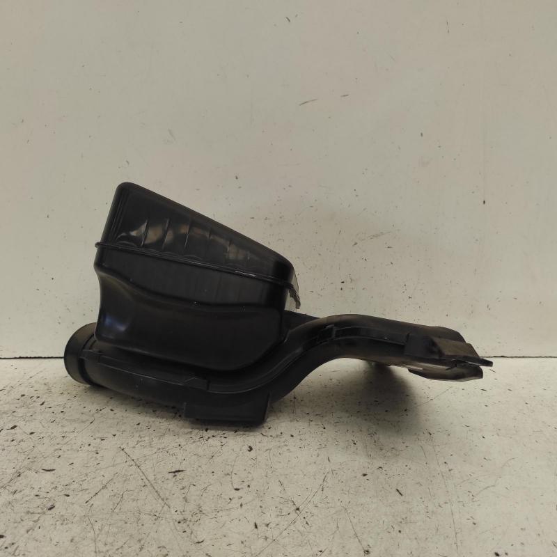 air cleaner duct/hose