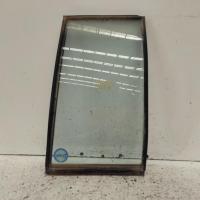 quarter door glass rear right