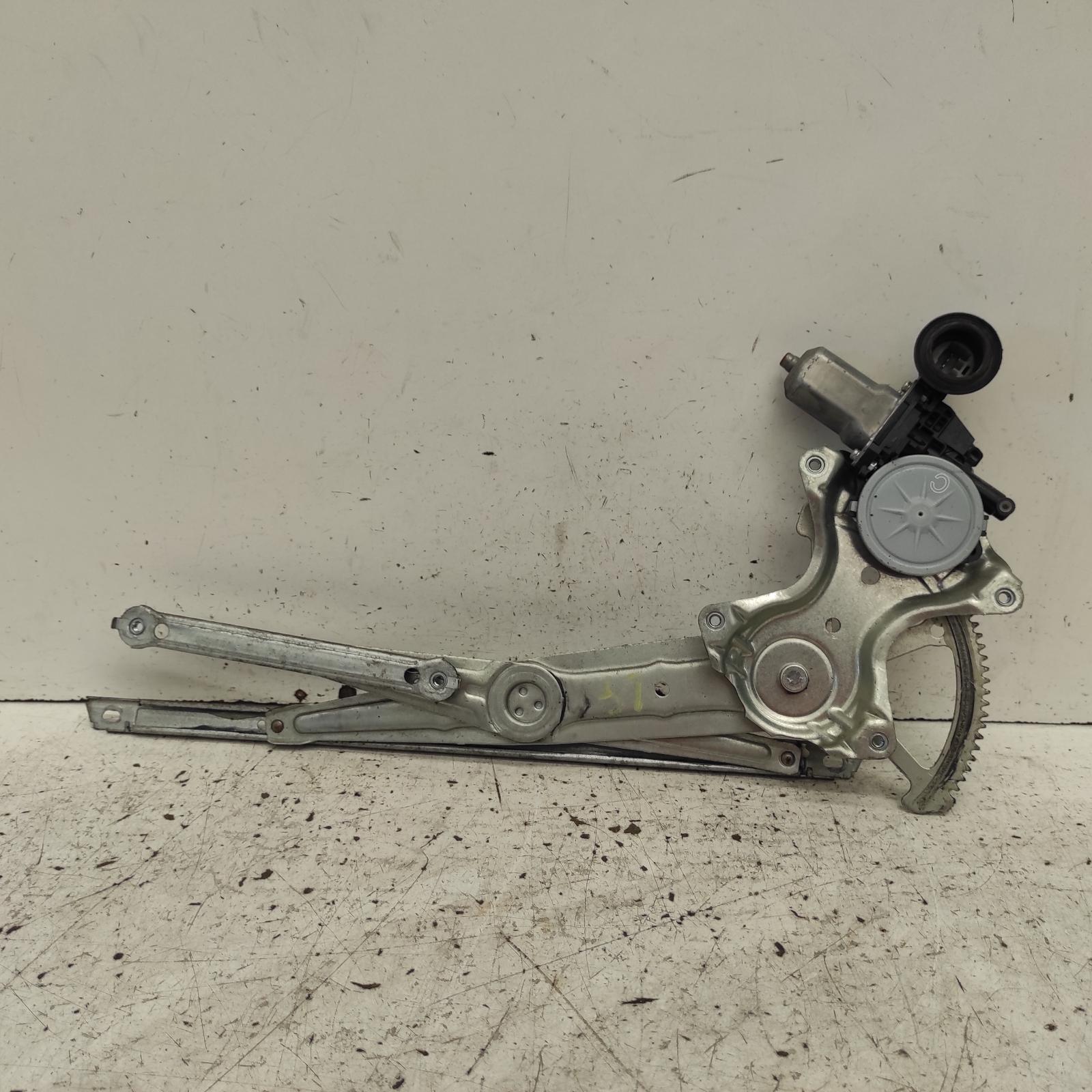 Aurion Window Regulator/motor Front Left 2012-2017 power,gsv50r,02/12-08/17 00021701 #666896
