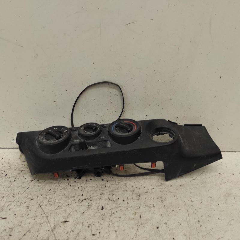 heater/aircon controls