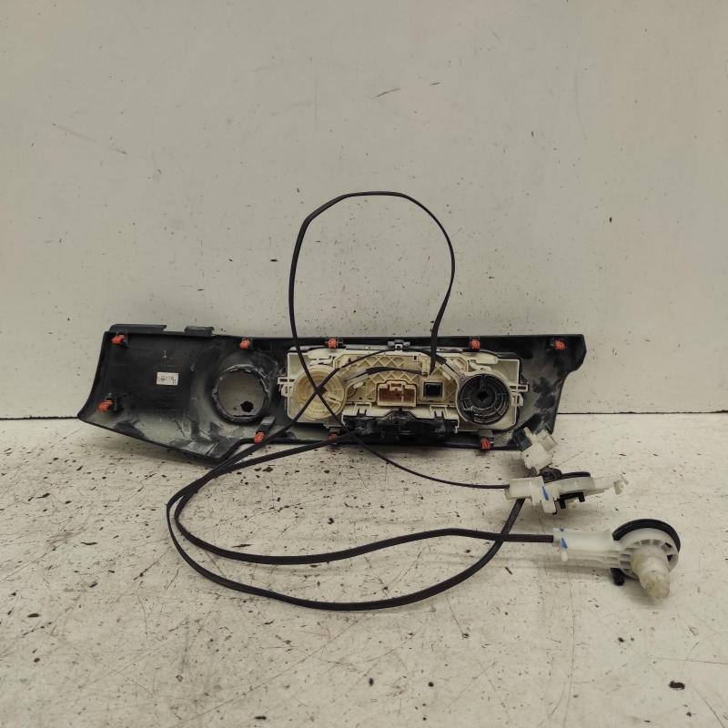 heater/aircon controls