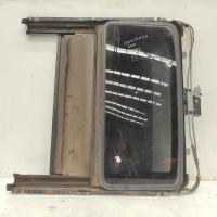roof glass/sunroof