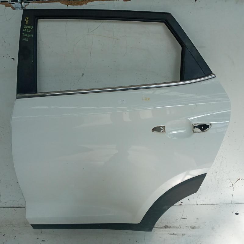 door/sliding rear left