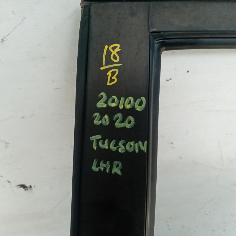 door/sliding rear left