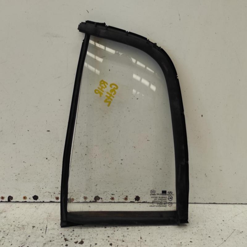 quarter door glass rear right