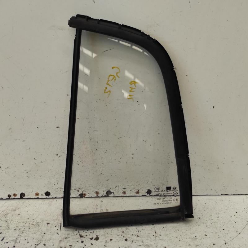 quarter door glass rear right