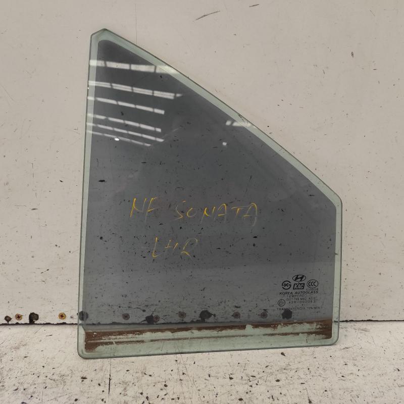 quarter door glass rear left