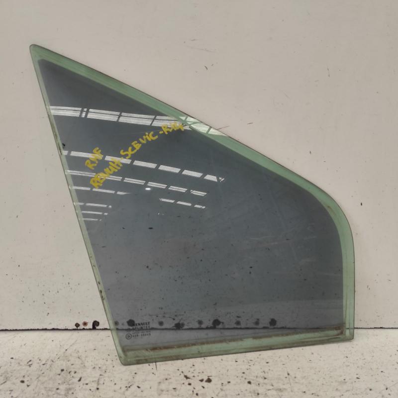 quarter door glass front right