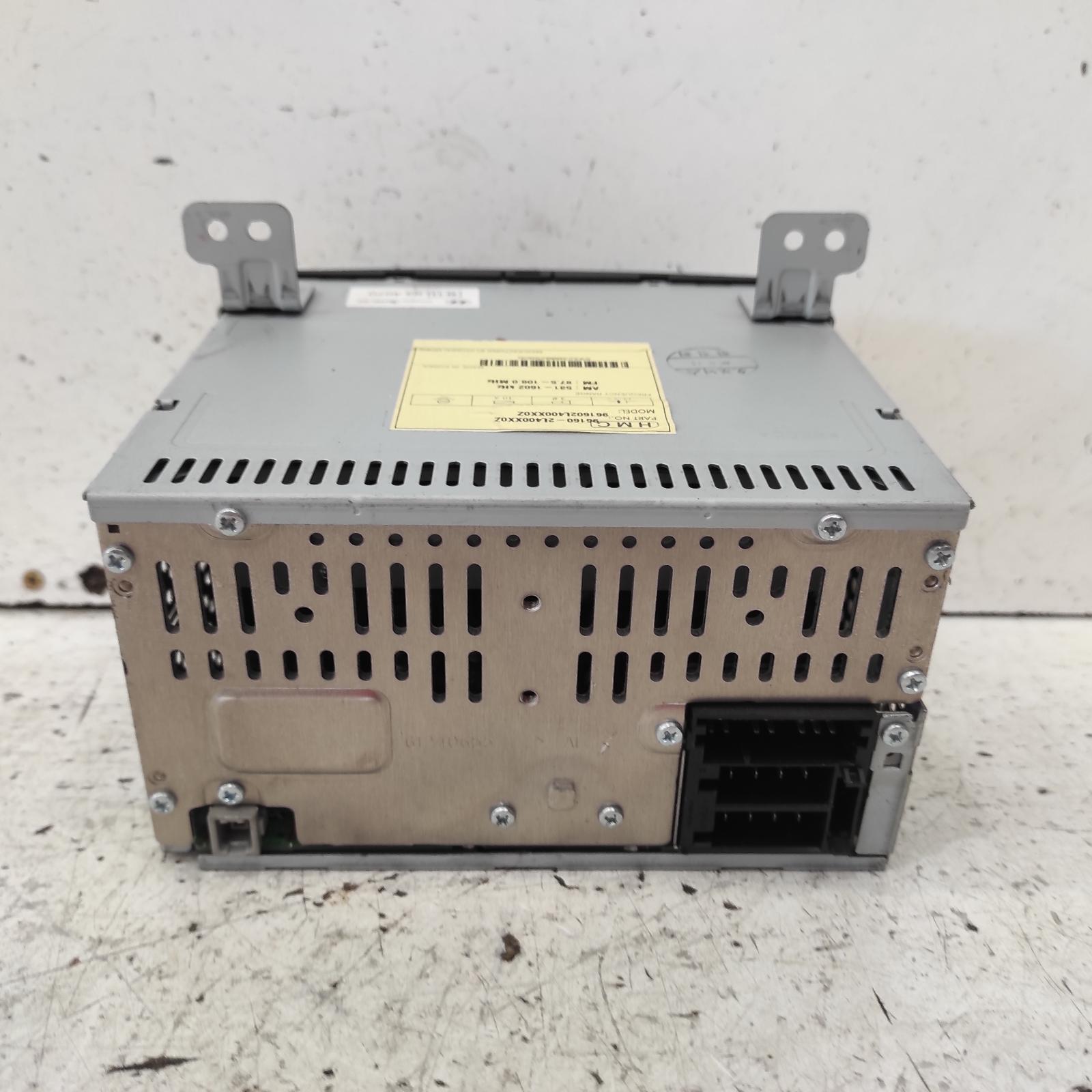 I30 Stereo/head Unit 2007-2012 mp3/wma/aux/cd player,non bluetooth type,single disc player,fd,09/07-04/12 00019483 #668253