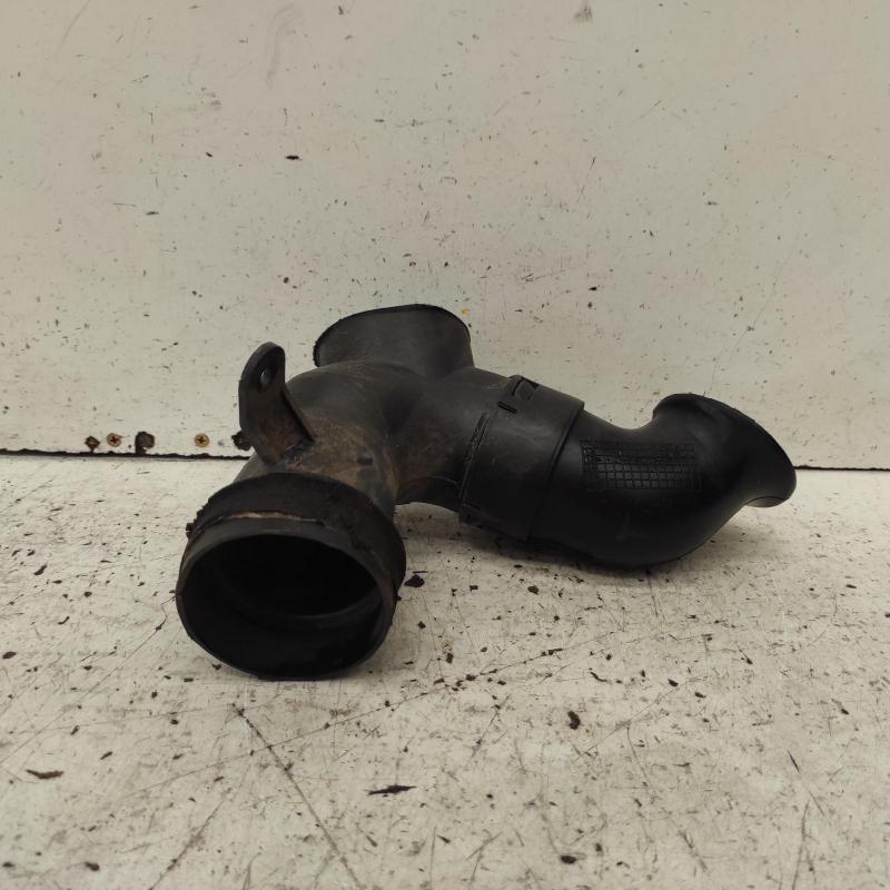 air cleaner duct/hose