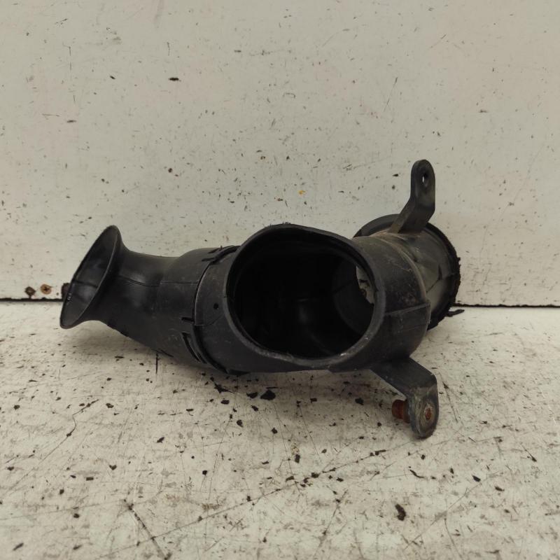 air cleaner duct/hose